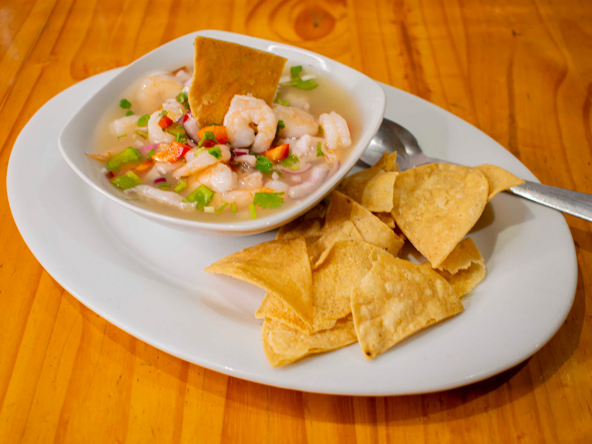 Ceviche Mixto de Pescado y Camarón