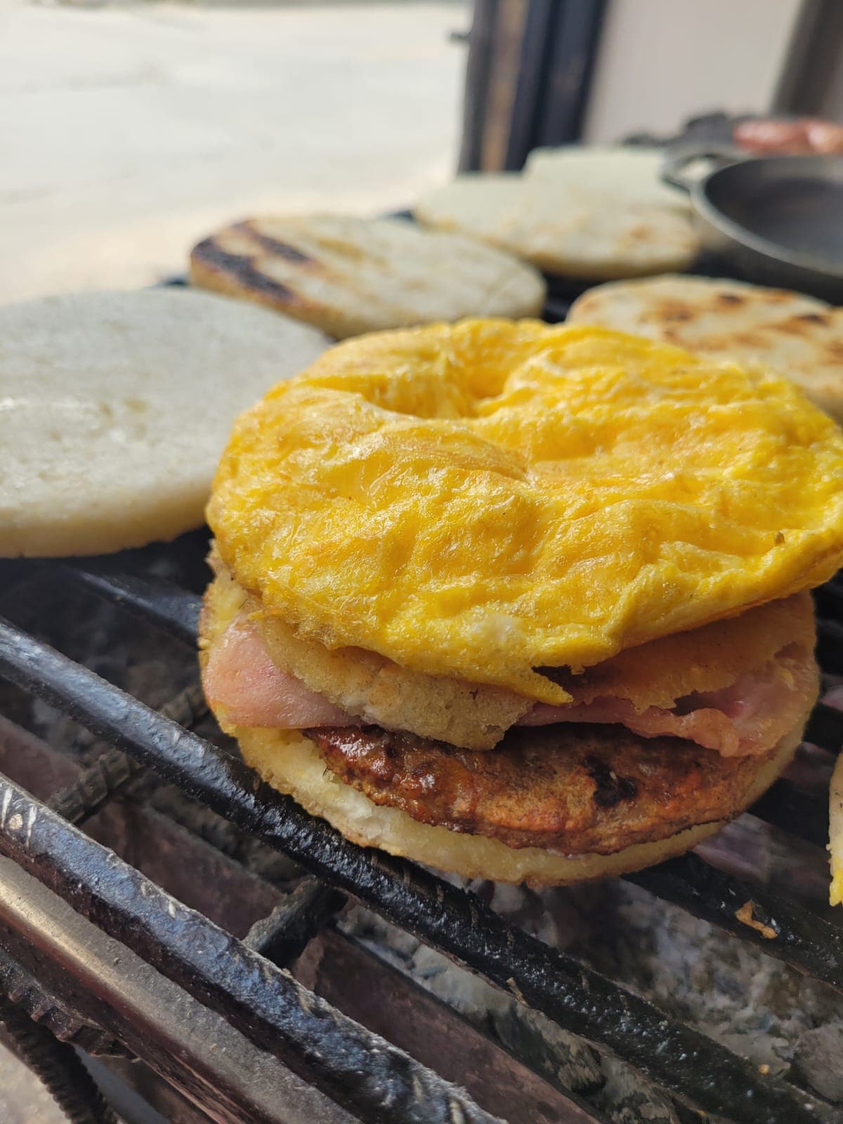 Arepa Burger con Huevo