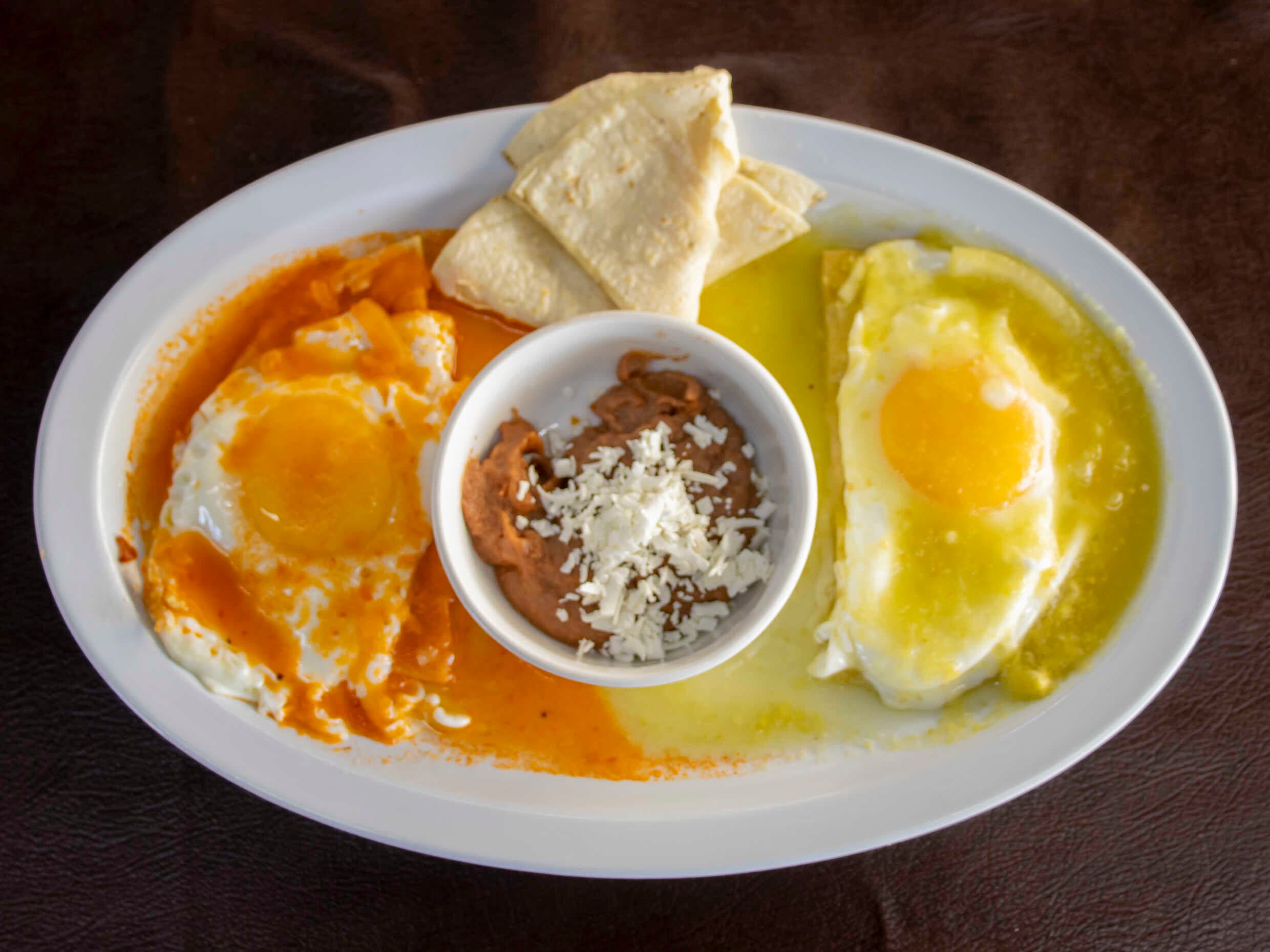 Huevos Divorciados