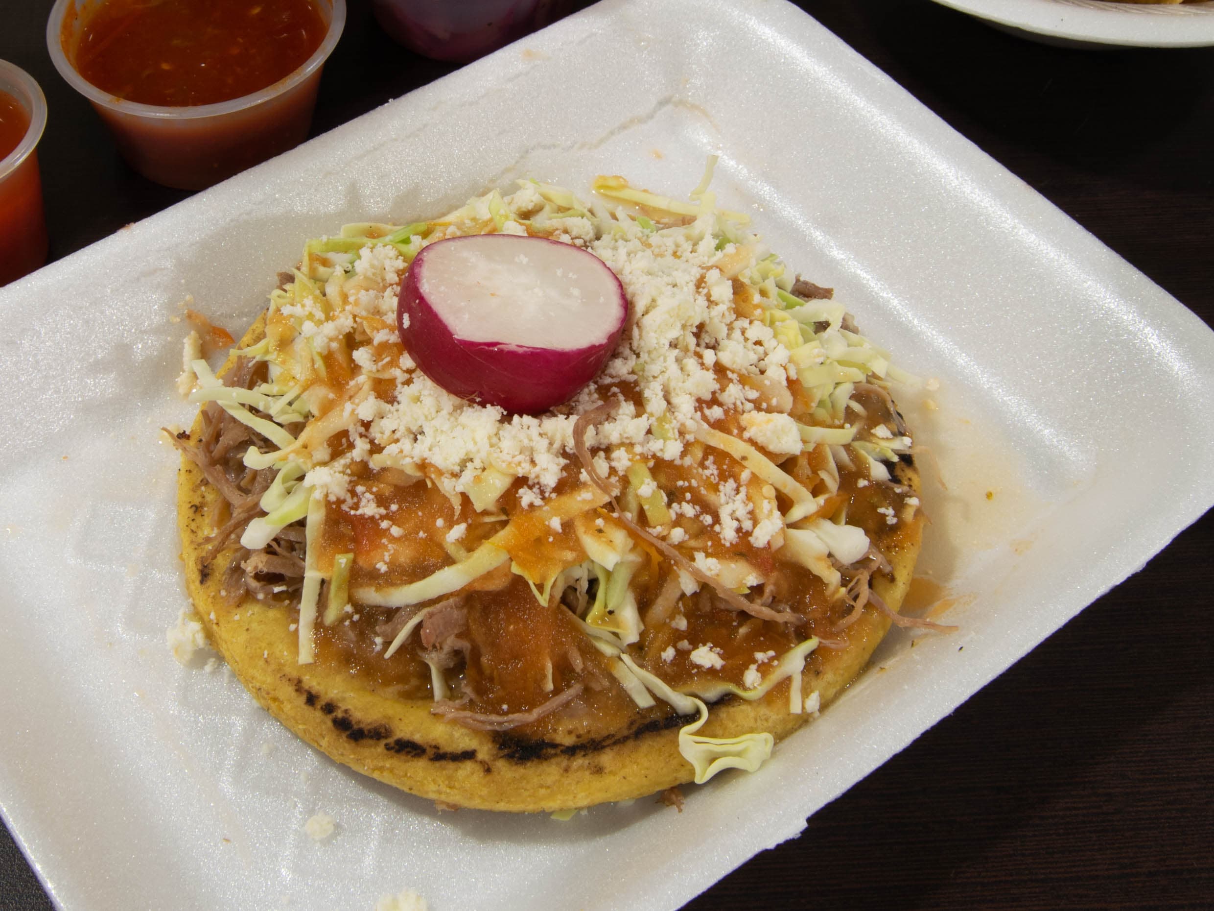 2 Sopes + 1 Agua Fresca