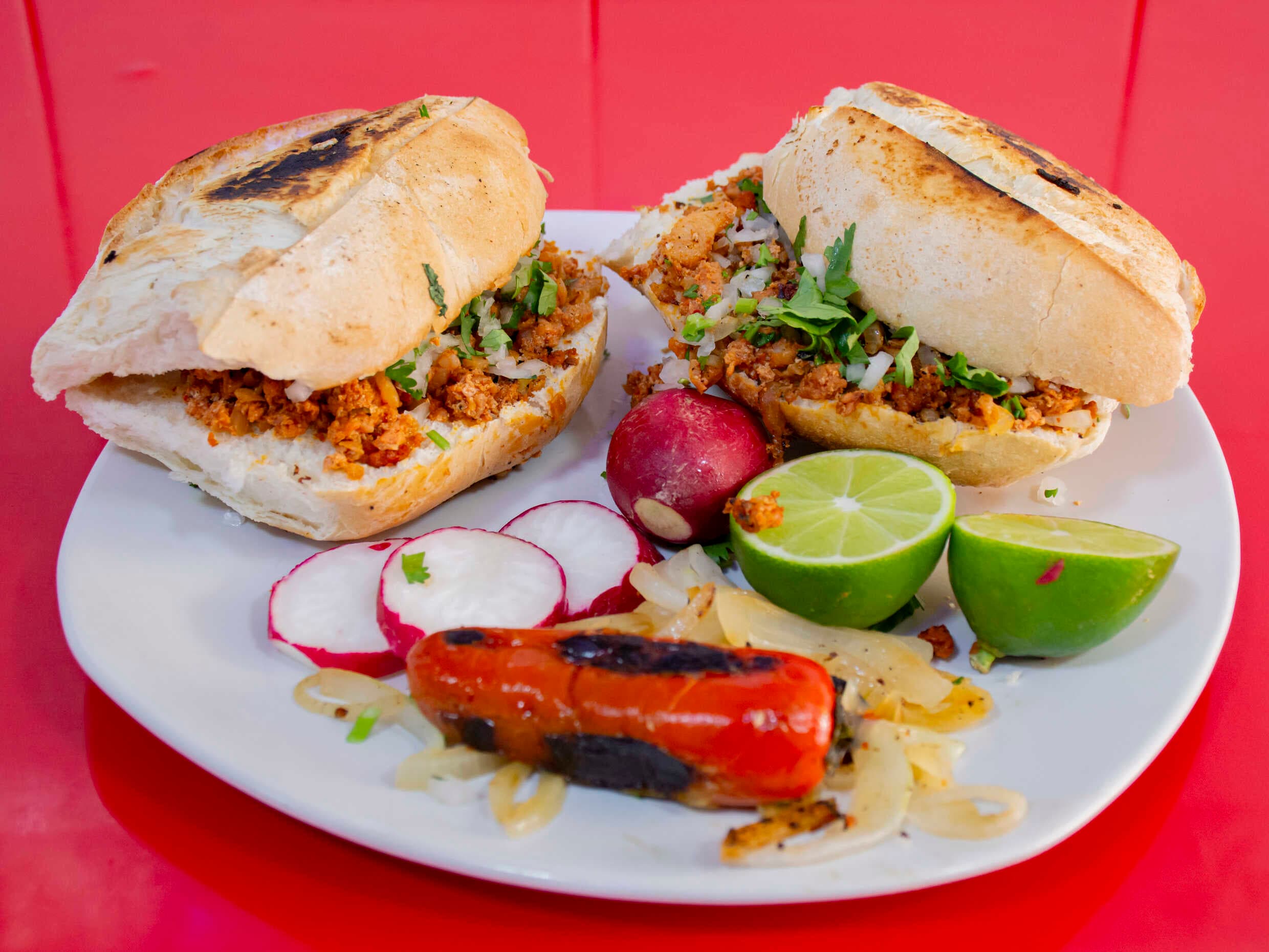 Tortas de pastor 2x1