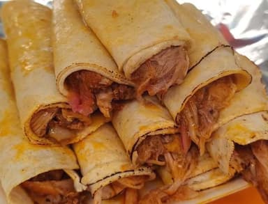 Orden de 10 Tacos De  Cochinita