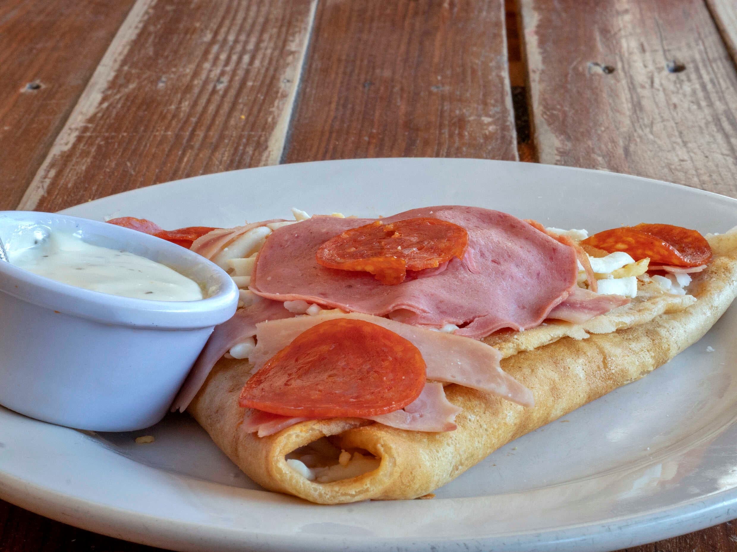 Crepa de Carnes Frías