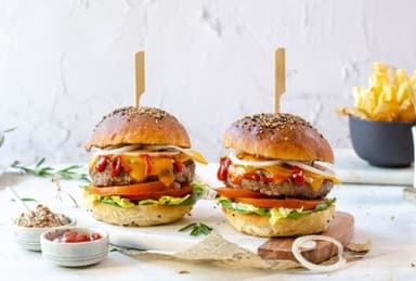 Hamburguesa Masala Beef + Papas + Chutney