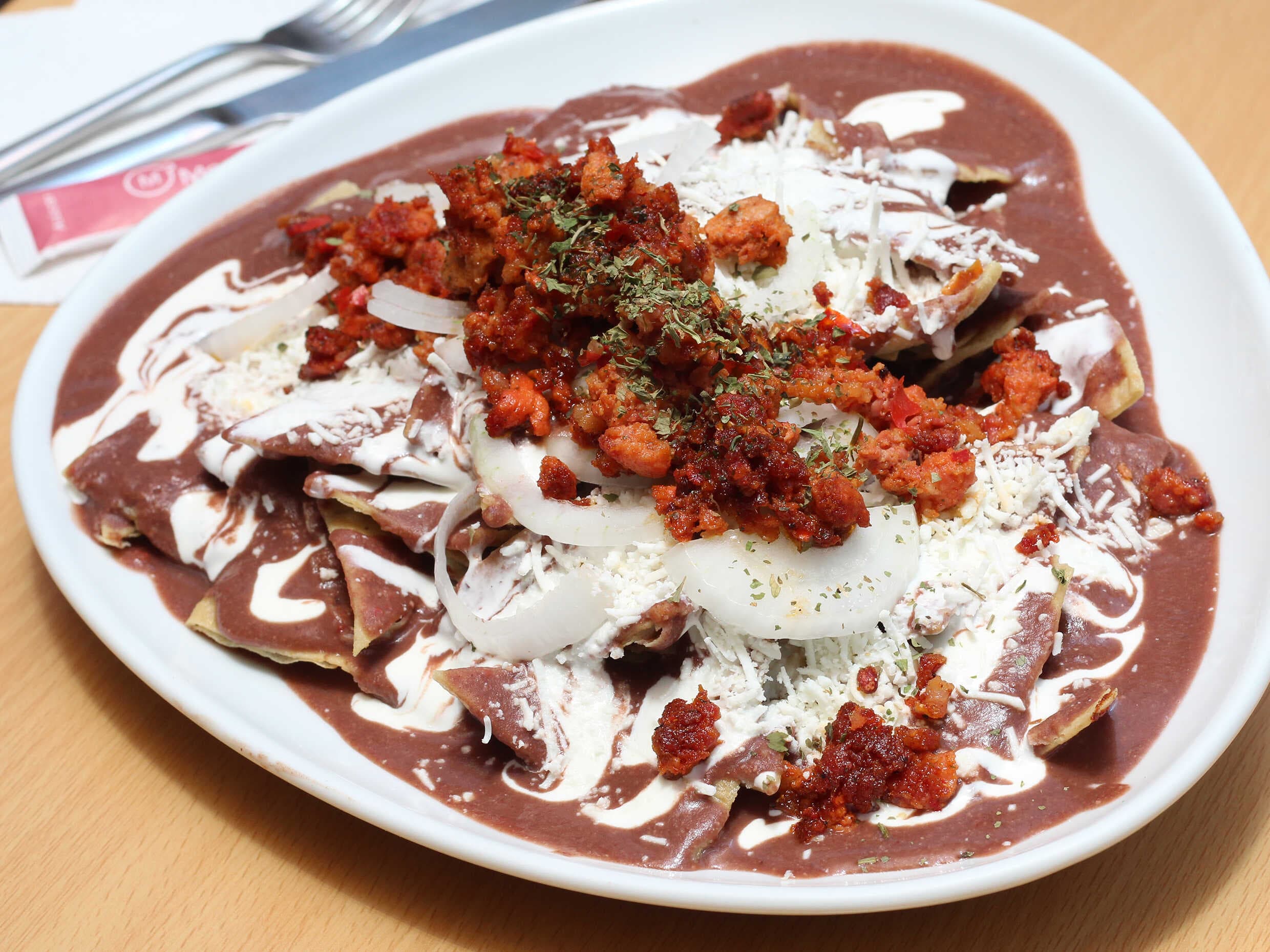 Chilaquiles Momentto con huevo