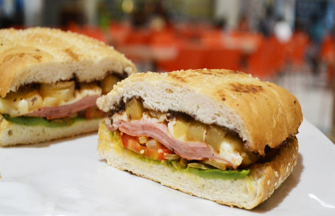 Torta de Pierna c/Adobo