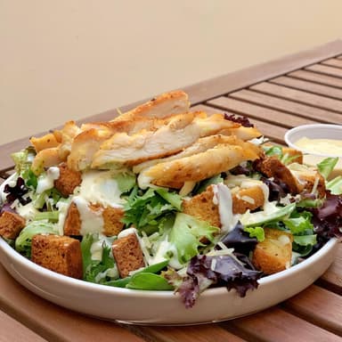 Ensalada César con Pollo
