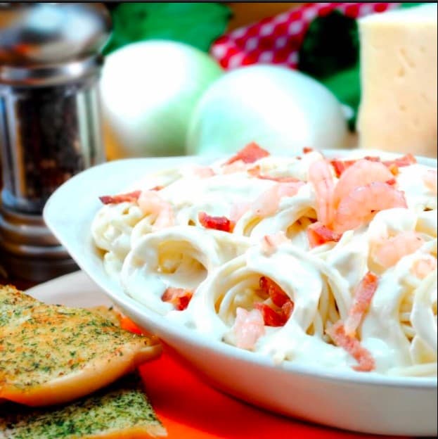 Spaghetti Alfredo Grande