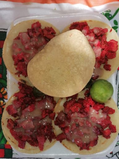 Orden de 4 Tacos de Maiz + Bebida