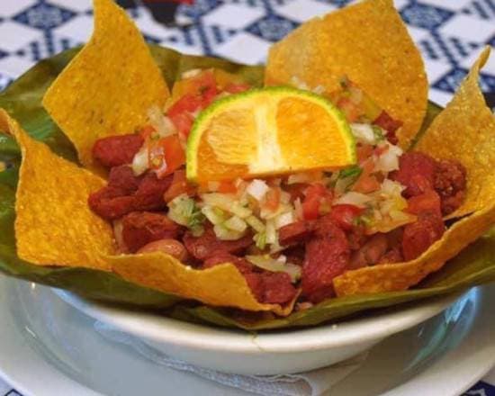 Chifrijo + Bebida a Escoger