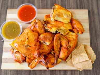Pollo y Medio
