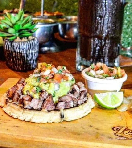 Pelliscada de carne asada