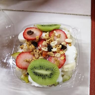 Fruta con Yoghurt