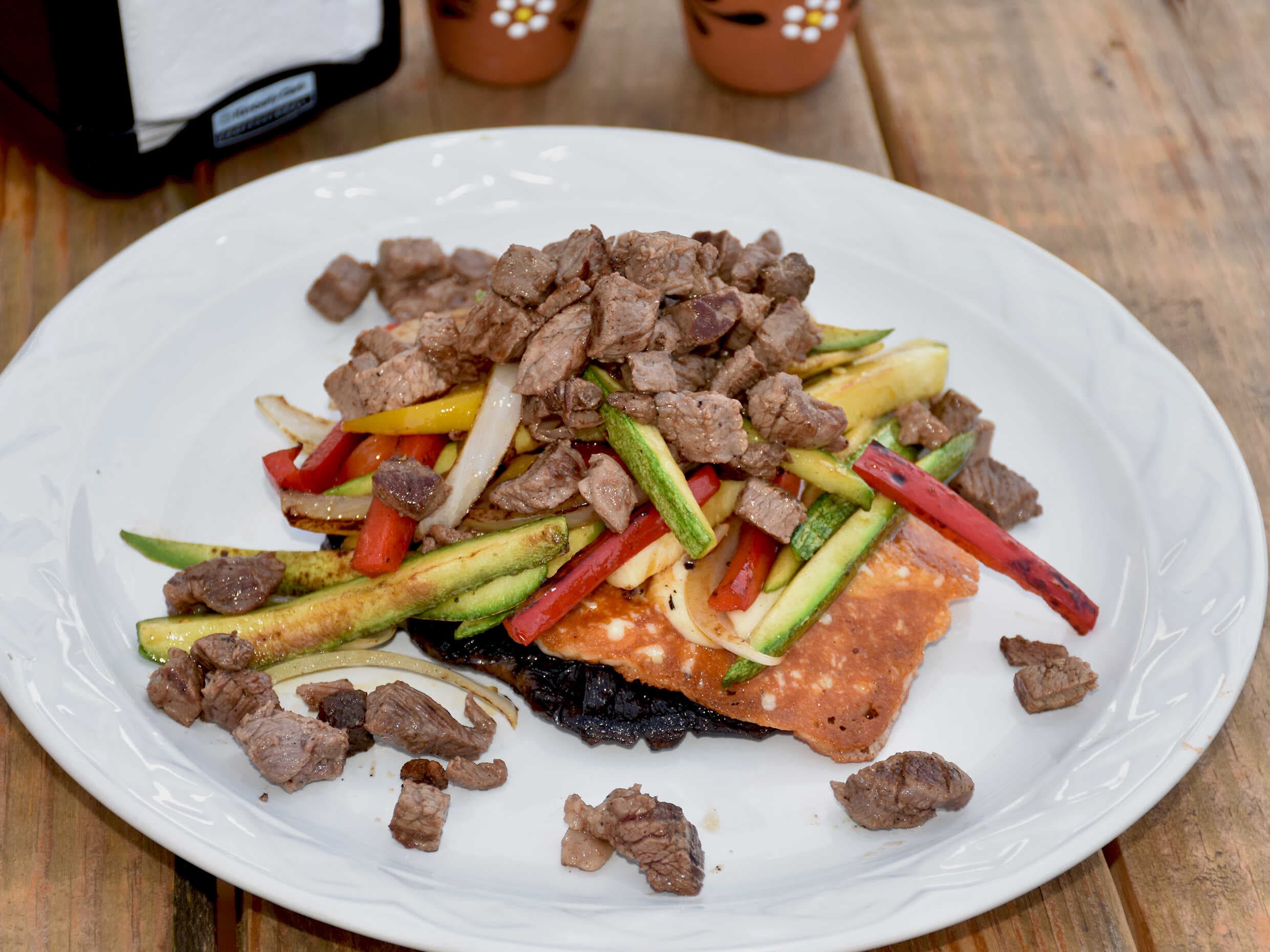 Hongo Tildillo con Carne