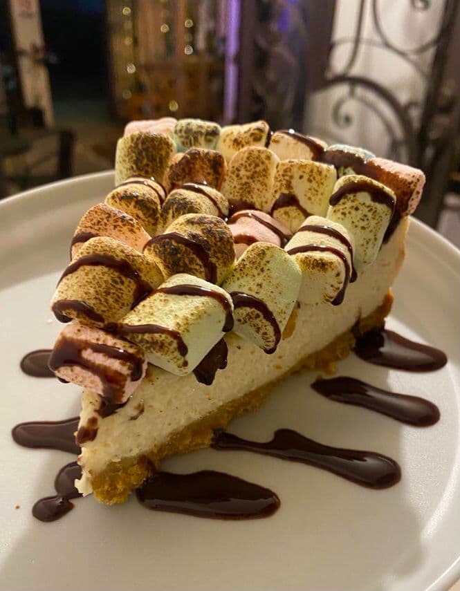 CHEESECAKE DE MALVABISCOS FLAMEADOS