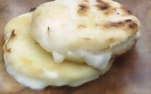 Arepa con Queso