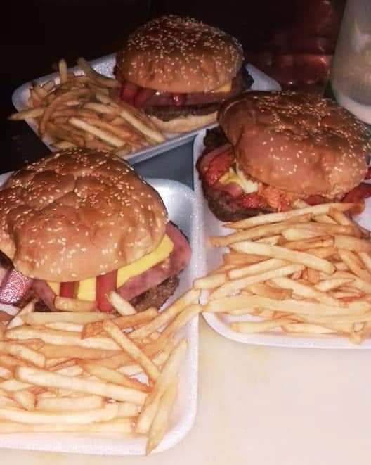 Hamburguesa con Papas