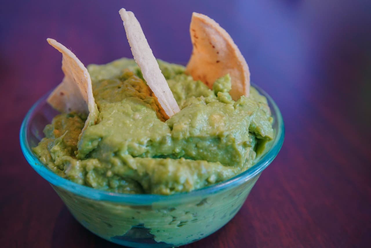 1/2 ORDEN DE GUACAMOLE