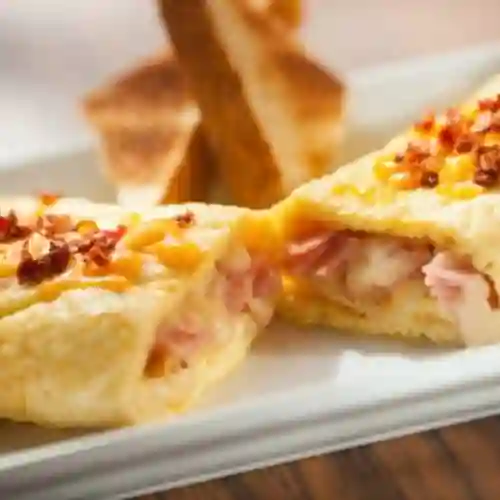Omelette de Jamón y Queso