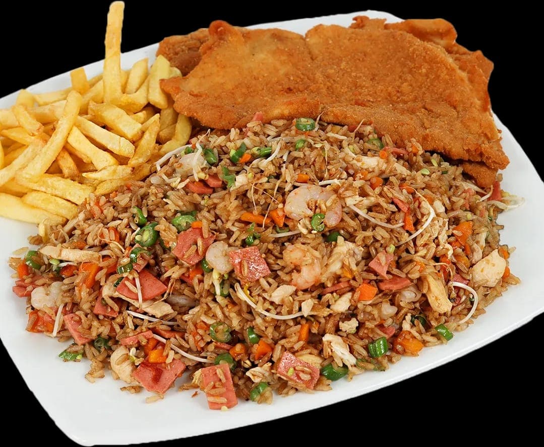 Arroz Chino + Papas + Chuleta + Coca Cola 250ml