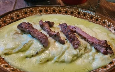 Enchiladas al Gratín con Arrachera
