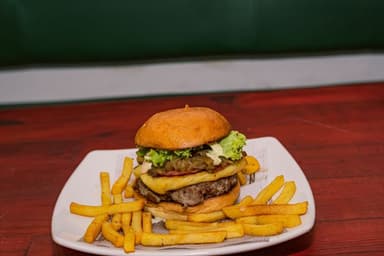 Combo Hamb Caramelizada + Perro Caramelizado + Pap