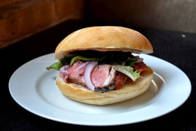 Rib Eye Sándwich