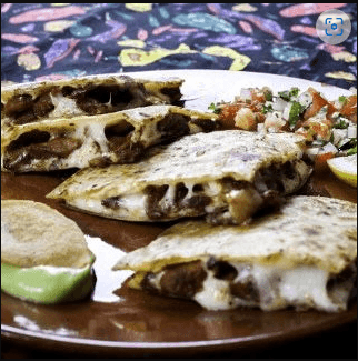Quesadilla de Carnitas Surtido