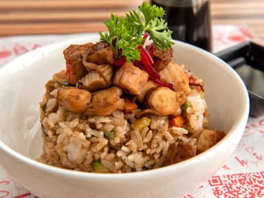 Yakimeshi de Mariscos
