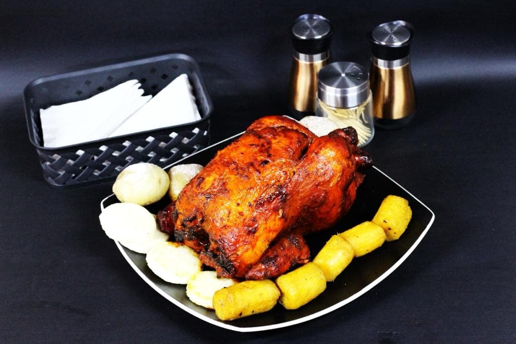 Pollo Entero Asado Con Gaseosa Litro Postobón