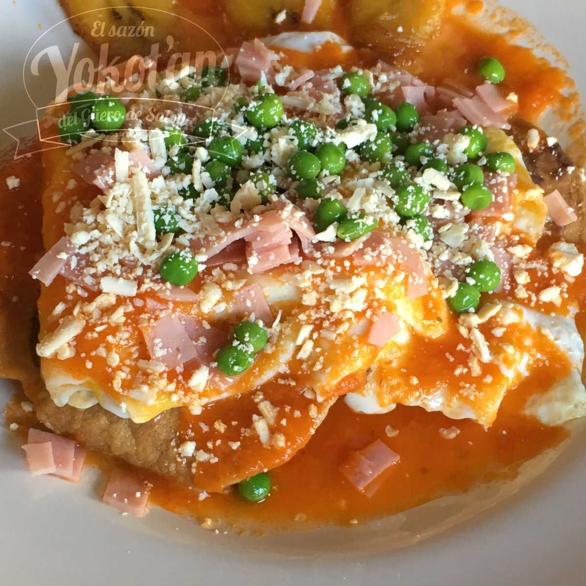 Huevos Motuleños
