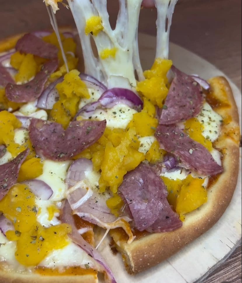 Pizza Especial Caprichosa