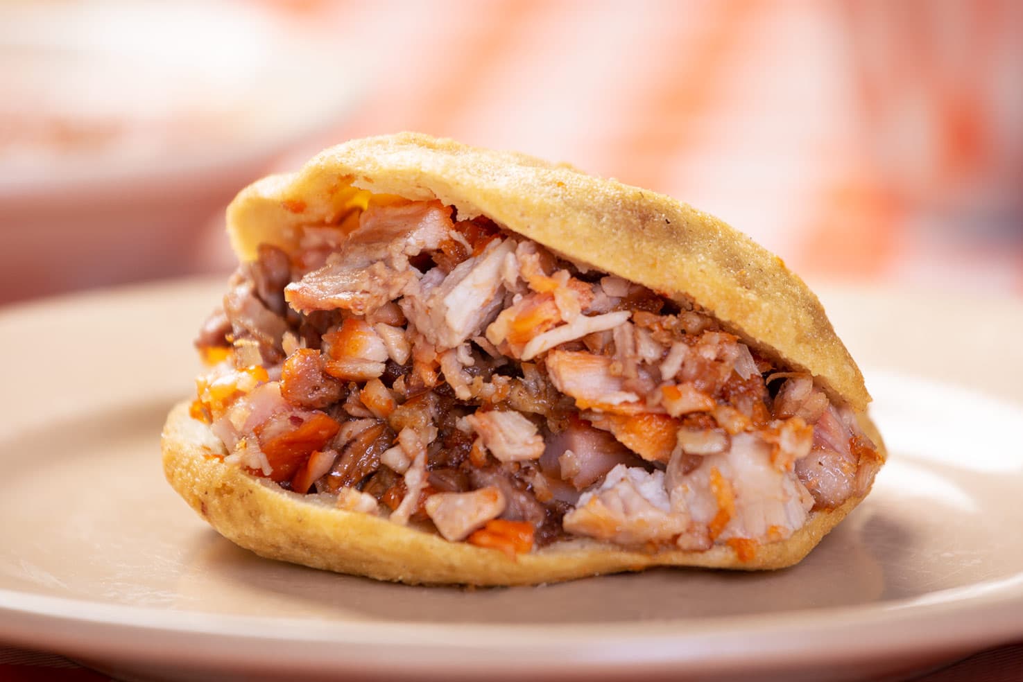 Gorditas de Chicharrón con Carnitas