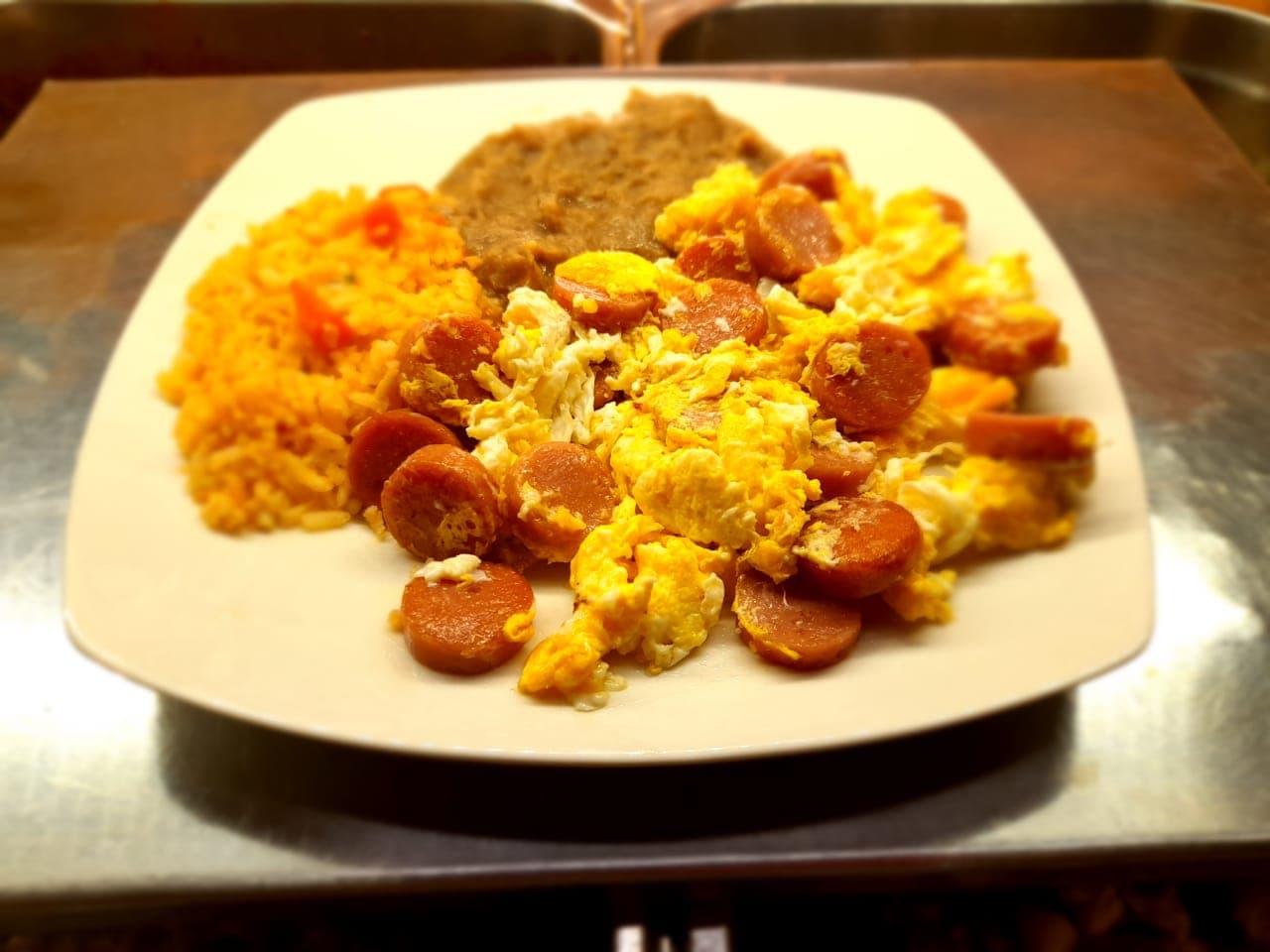 Huevos con Salchicha de Pavo