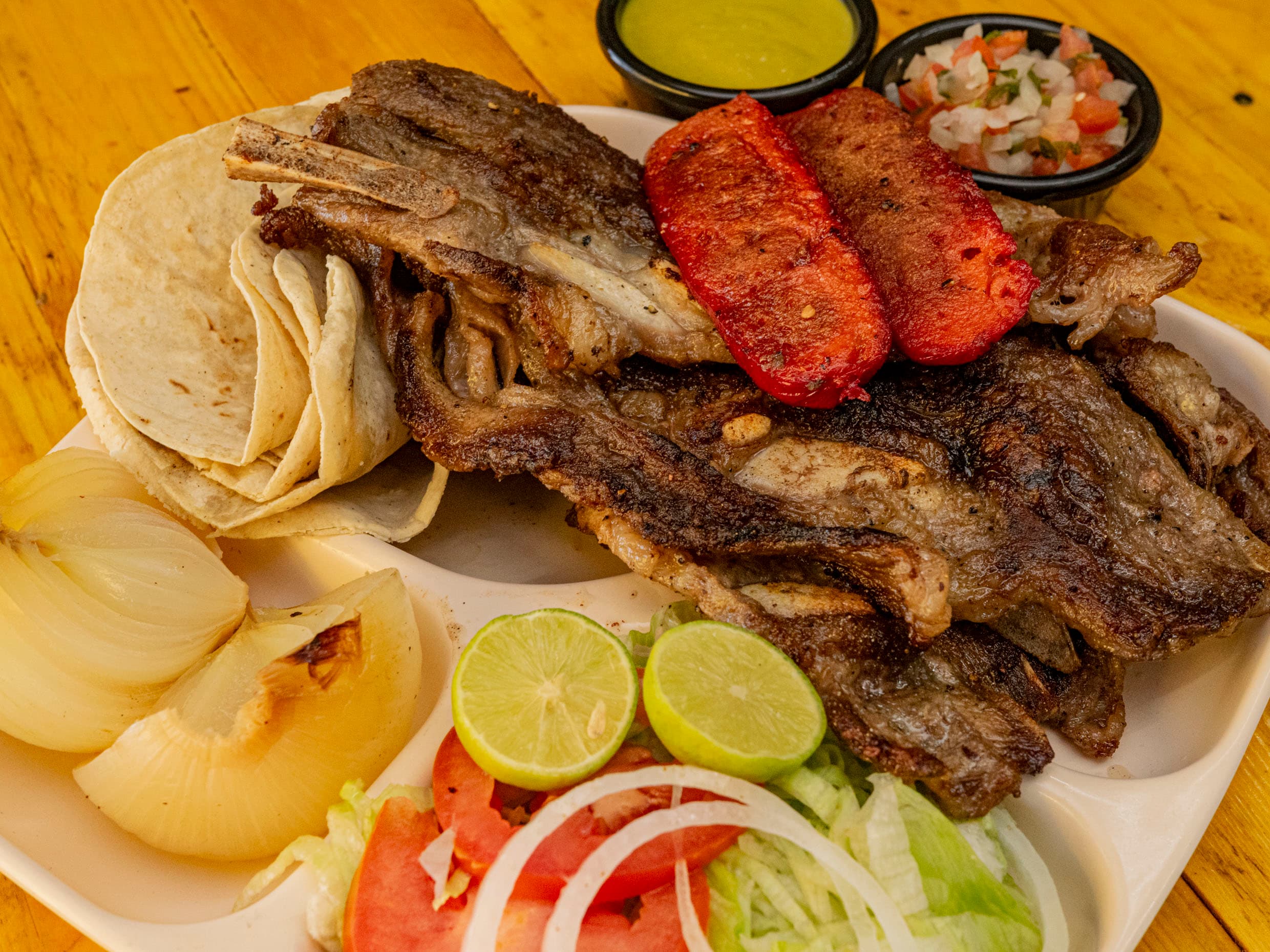 1/2 ORDEN SURTIDA (Carne y Costilla)