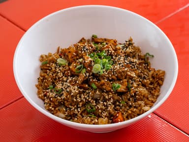ARROZ YAKIMESHI CARNE