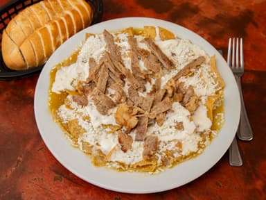 Chilaquiles Costilla