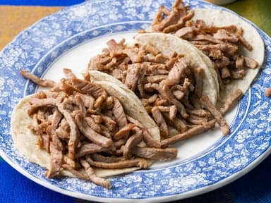 Taco Harina Bistec De Res Con Queso