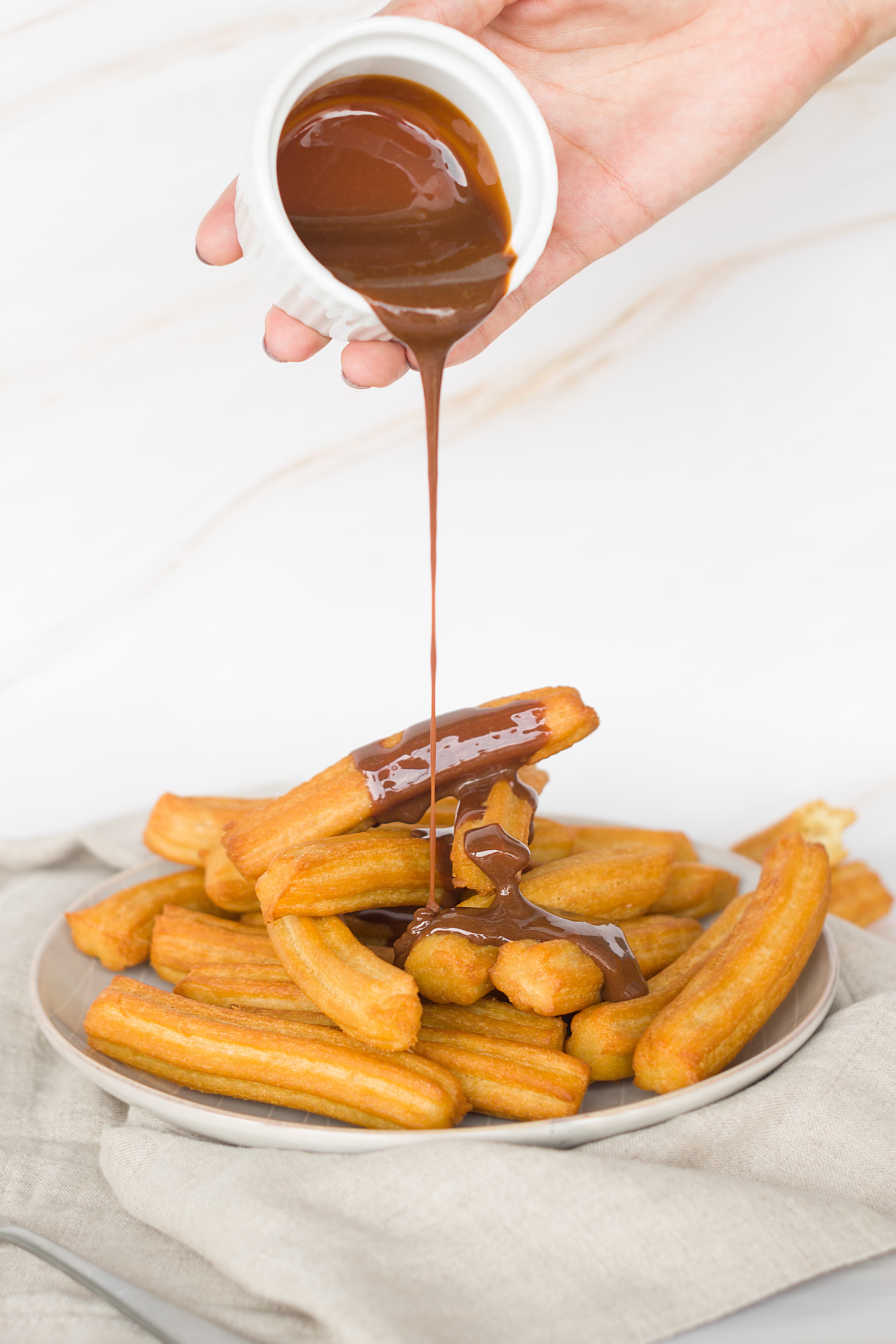 50 Mini Churros y 6 Dips