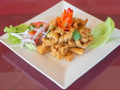 Chicharrón de Pescado + Chicha Morada 1 L