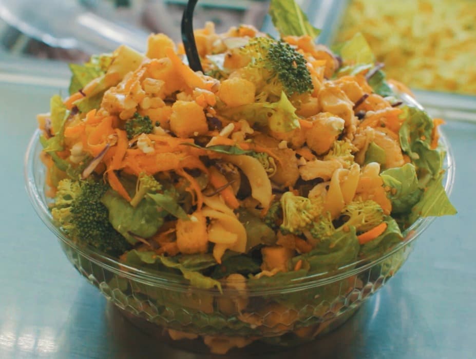 Ensalada Mediana con Pollo