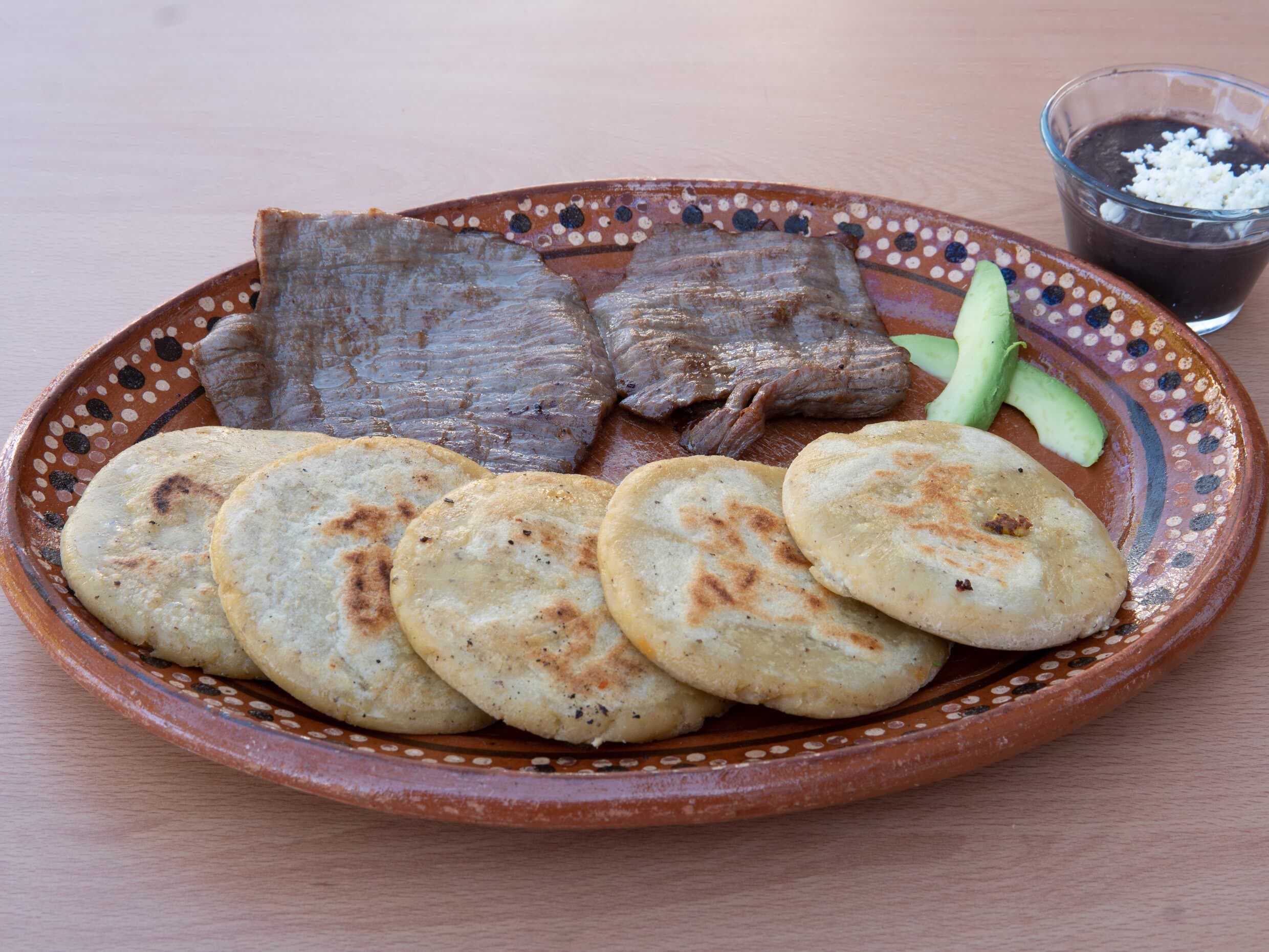 Bocoles con Cecina