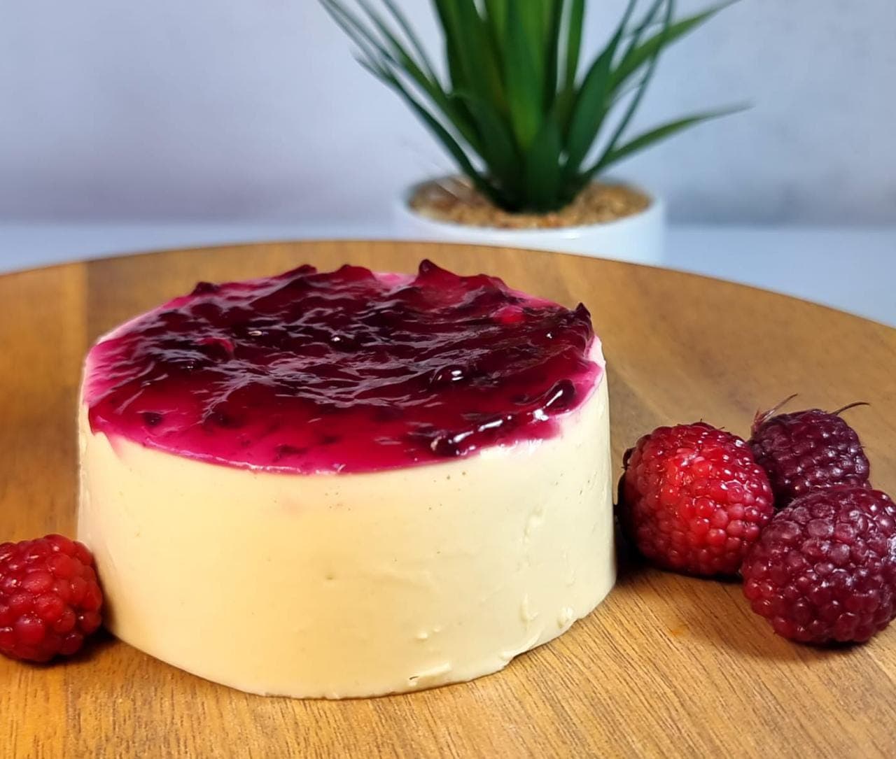 Postre de Guanábana y Mora.