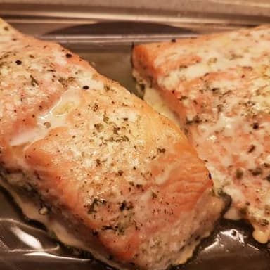 Salmón al Ajillo