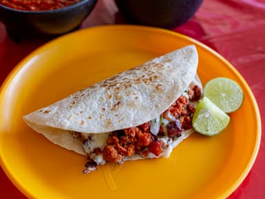 Quesadilla de longaniza