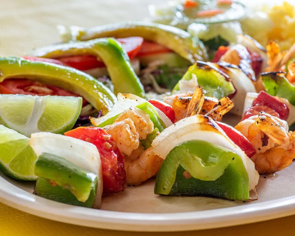 Camarones Brochetas