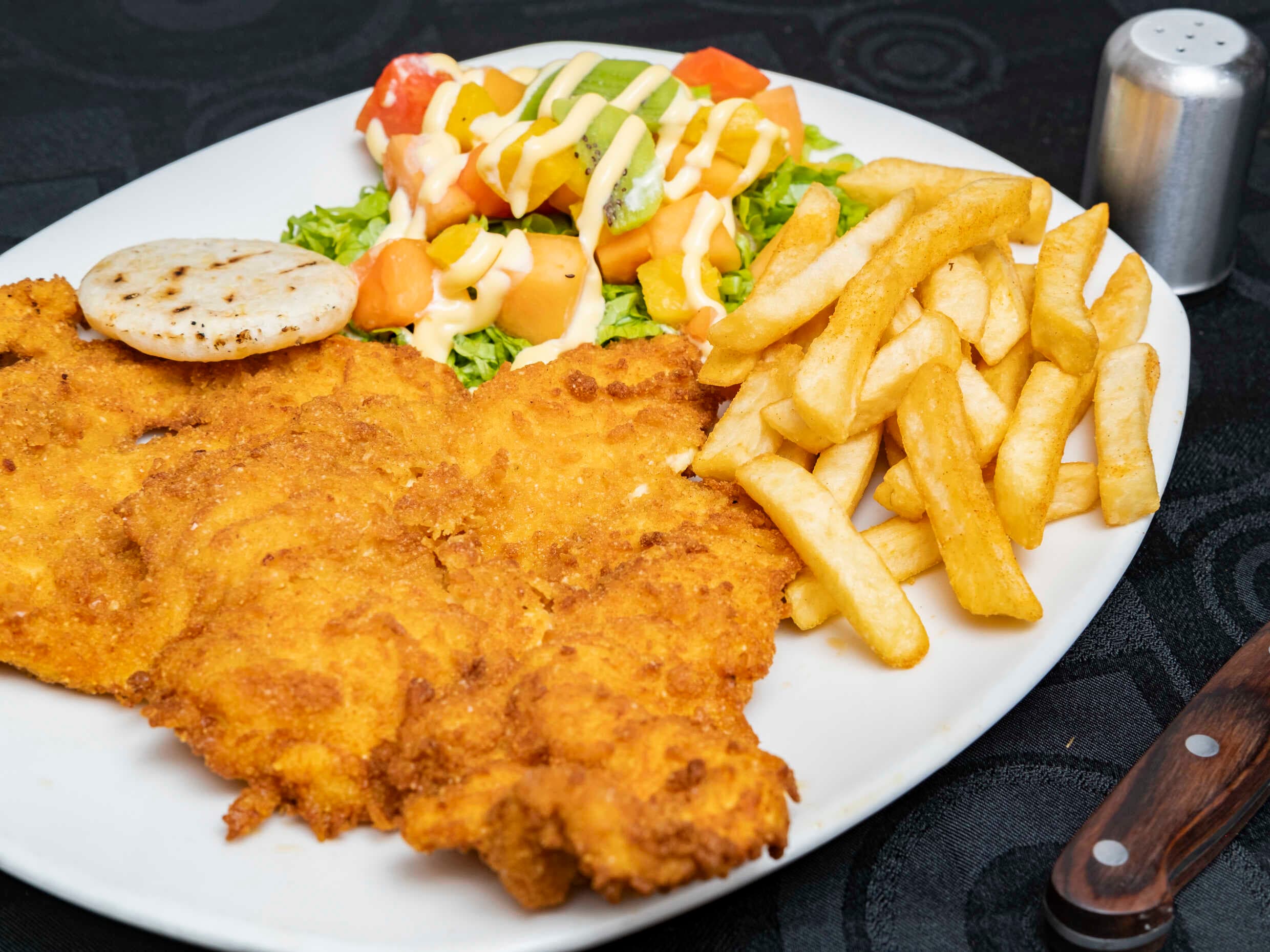 Suprema de Pollo Apanado