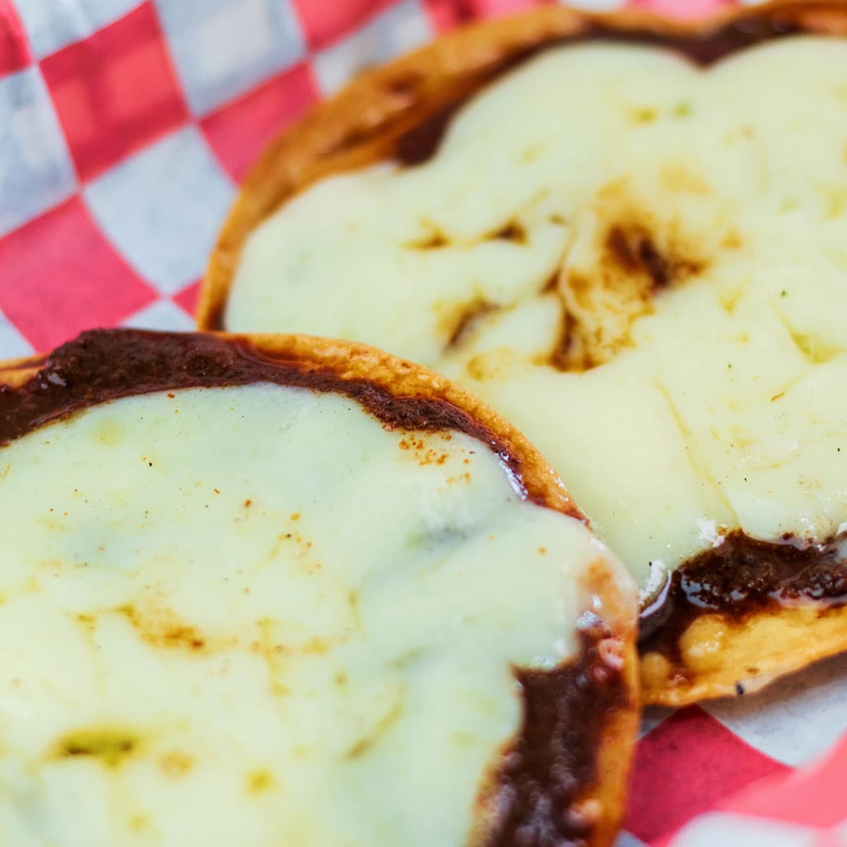 Tortillas con asientos y queso