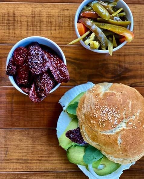 Cemita de Queso con Quesillo