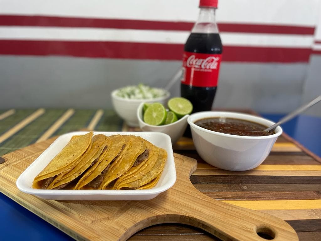 COMBO INDIVIDUAL (Orden de 5 Tacos y Refresco)